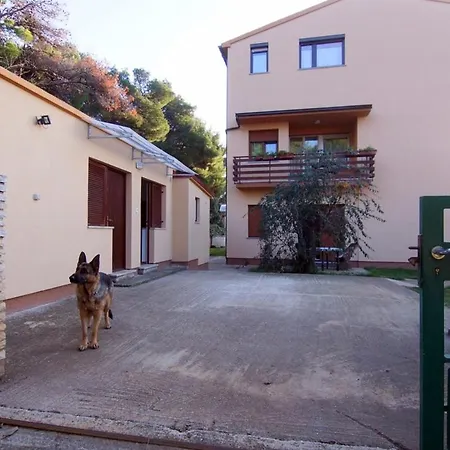 Apartment Valkane